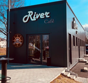 Montovaná hala River Café Kroměříž