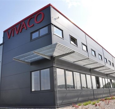 Skladová a výrobní hala s administrativou VIVACO
