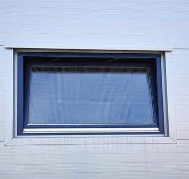 Okno dřevěné RAL 5010