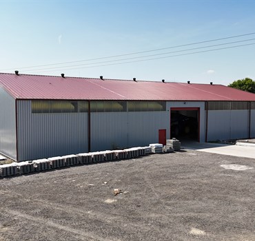 Nezateplená zemědělská hala Bravantice