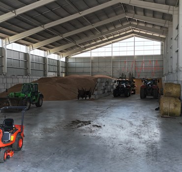 Interiér zemědělské haly Kyjovice